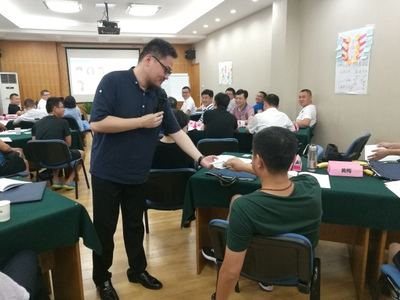 資訊 | 江蘇百得企業(yè)管理咨詢的專家團(tuán)隊(duì)赴中石油江蘇銷售公司青年(科級(jí))干部培訓(xùn)開講啦
